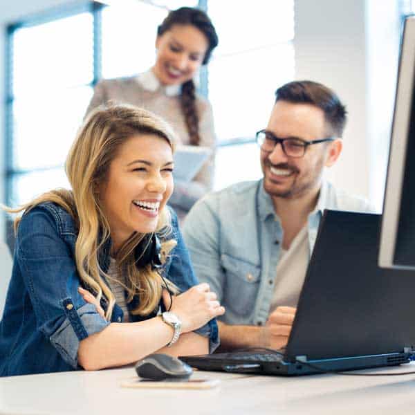 AdobeStock_192825974_cropped Colleagues laughing